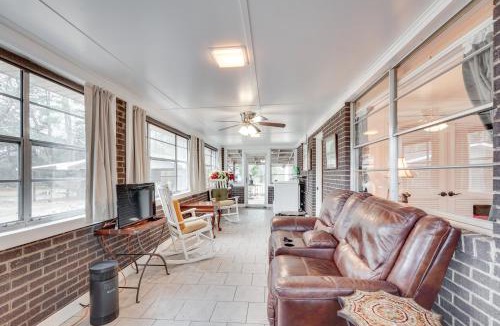 Greenwood House | Greenwood Retreat: Perfect for Travel Nurses!