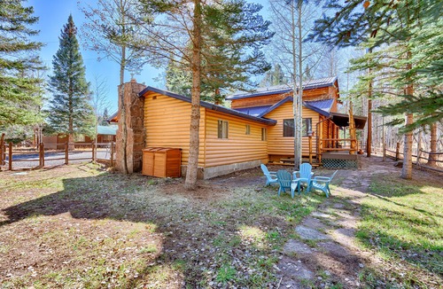 Greer Cottage | Greer River's Edge Cottage 2 bed- 1 bath- sleeps 4 - Fireplace