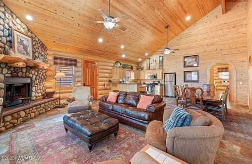 Greer Cabin | Greer Riverside Getaway (Cabin 168)