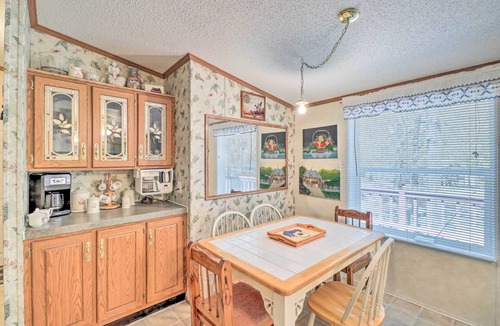 Greers Ferry House | Greers Ferry Getaway w/Deck & Lake Access!