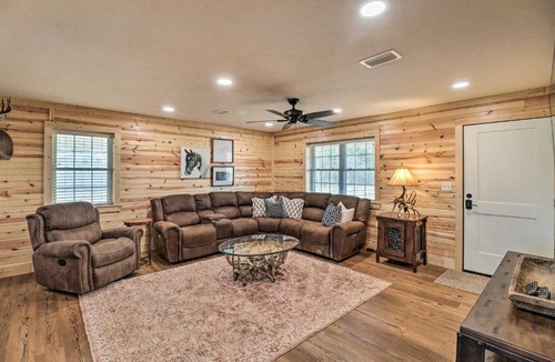 Greers Ferry House | Greers Ferry Home on 40 Acres 1/4 Mi to Lake!
