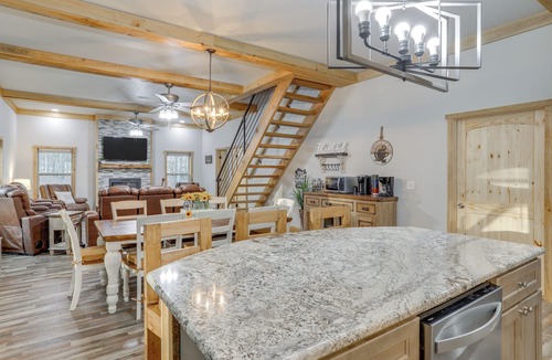 Wilburn House | Greers Ferry Lake Access & Deck: Group Getaway!