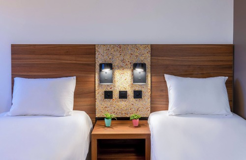 Chatellerault Hotel | greet Hotel Chatellerault