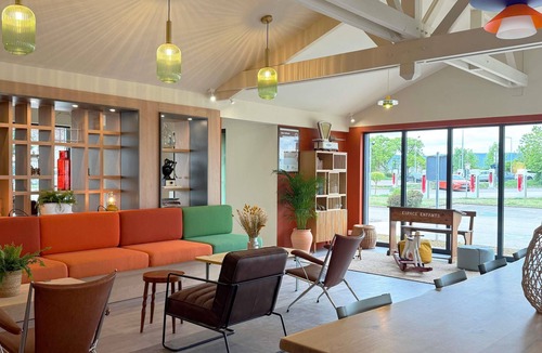 Longvic Hotel | greet Hotel Dijon Sud Longvic