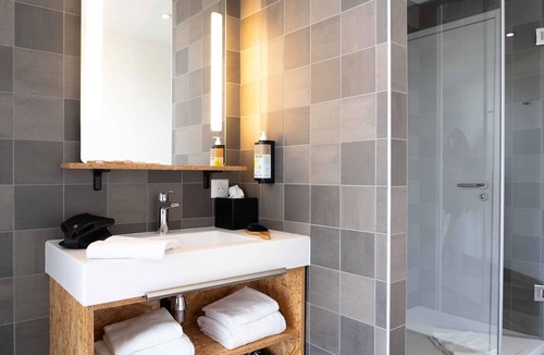 Pace Hotel | Greet Hotel Rennes Pace