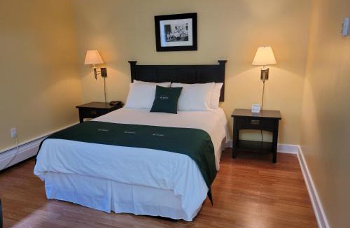 St. Anthony Hotel | Grenfell Heritage Hotel & Suites