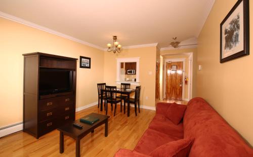 St. Anthony Hotel | Grenfell Heritage Hotel & Suites