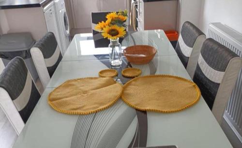 Custom House House | Gresham House - London Excel