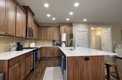 Gresham House | Gresham pine