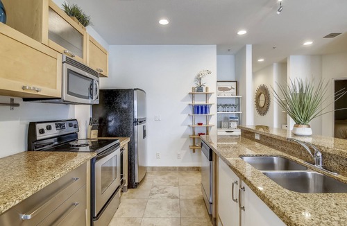 Galveston Condo | Greta House | Spacious Pool, Gulf Views!