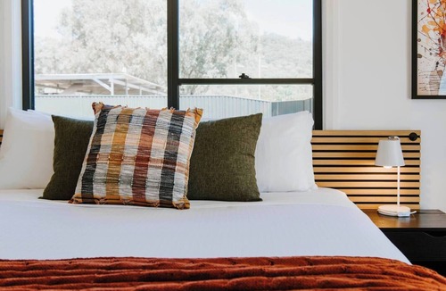 Central Mudgee House | Grevillea Suite A Serene Haven for Couples