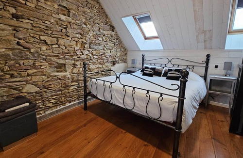 Soudan House | Grey Cottage – Romantic stay & pool access – Les Gîtes du Petit Marcel Estate