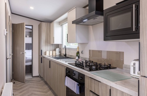 Malton Cabin | Grey Goose Lodge - Hot Tub