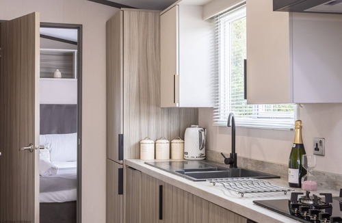 Malton Cabin | Grey Goose Lodge - Hot Tub