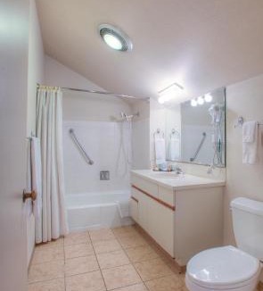 Ocean Shores Apartment | Grey Gull