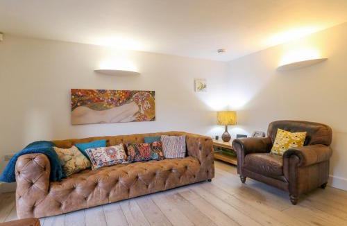 Calwich House | Grey Roofs