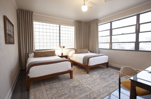 Tyler Hotel | Greyhound Inn - Classic Double Suite