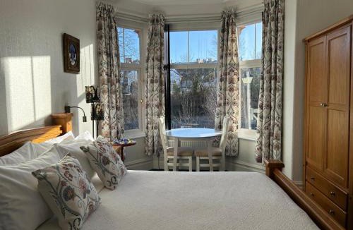 Llandrindod Wells House | Greylands Guest House