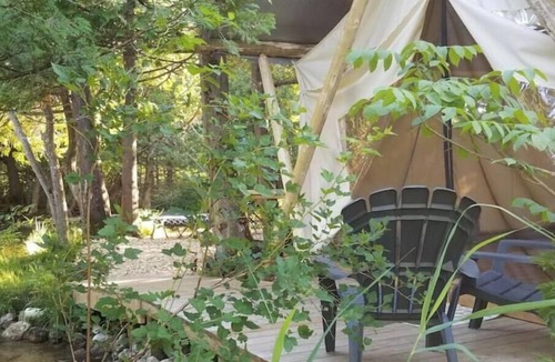 Chatsworth Cabin | Greyridge Glamping Resort (ALL)nn