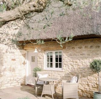 Twywell Bed & Breakfast | Greystone Guesthouse