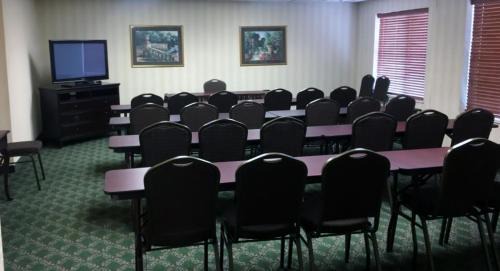 Vance Hotel | Greystone Inn & Suites