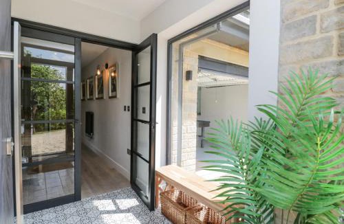 Upton St. Leonards House | Greystones