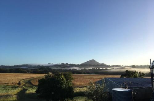 Eumundi Bed & Breakfast | Gridley Homestead B&B