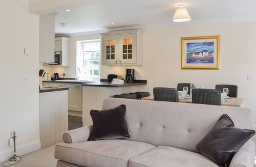 Montrose Cottage | Grieve's Cottage - UK11107