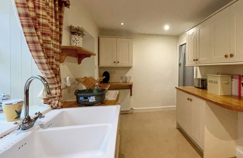 Cupar Cottage | Grieves Cottage - UK50908