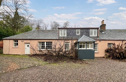 Cupar Cottage | Grieves Cottage - UK50908