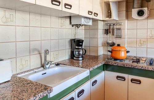Llanca Apartment | Grifeu 17 – Apartment next to the beach