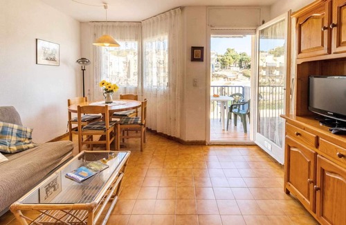 Llanca Apartment | Grifeu 17 – Apartment next to the beach