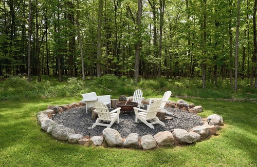 Pine Bush Cabin | Grill + Fire Pit: Eclectic Ulster County Cabin