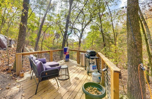 Lost Bridge Village Apartment | Grill & Rooftop Deck: Cozy Hideaway in Garfield