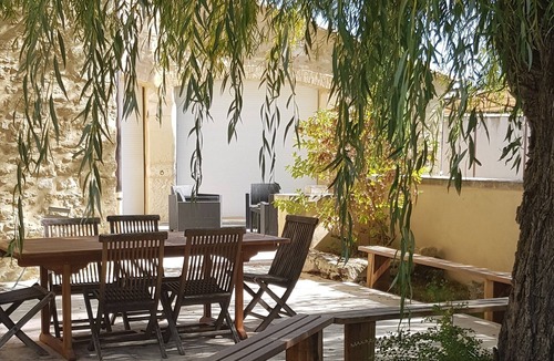 Grillon House | Grillon House