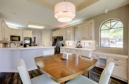 Walden on Lake Conroe House | Grills & Boat Dock: ‘Comfy Cove’ on Lake Conroe