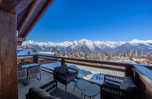 Saint-Pierre-de-Clages Apartment | Grimpeur luxury duplex, Spa Access, in front of th