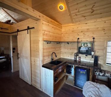 Mount Mourne Ski Chalet | Grinning Mule Lodge