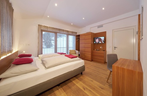Ravaisch Cabin | Grischuna Mountain Lodge