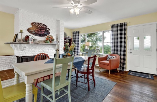 Comfort House | Grit-N-Glitter | Peaceful Setting | Grill-Firepit!