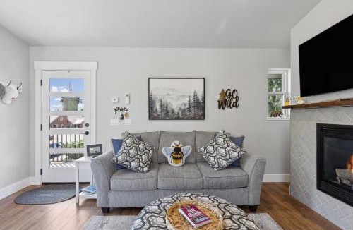 Rose Park House | Griz Country Cottage