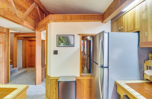 Whitefish Cottage | 'griz Den' Cabin w/2 King Beds Near Glacier!