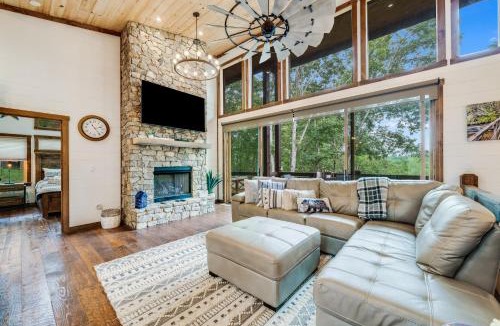 McCaysville House | Grizzly Cabin
