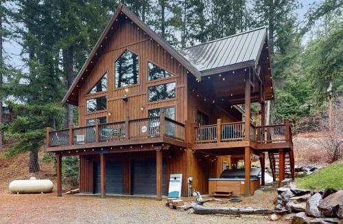 Roslyn Ridge House | Grizzly Grove