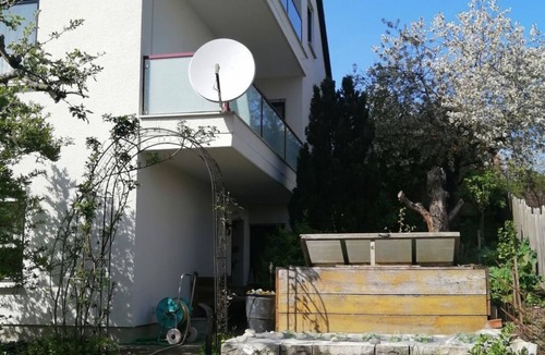Dinkelsbuehl Apartment | Große Ferienwohnung in Sinbronn mit Garten by Interhome