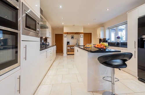 Holywell Villa | Groes Faen Bach Farmhouse