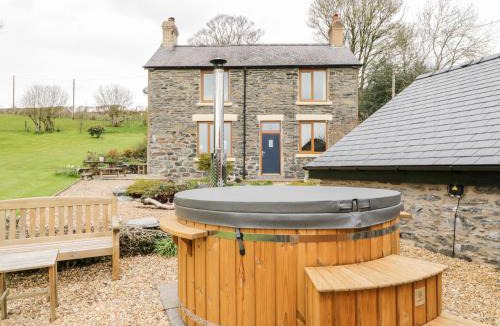 Corwen House | Groes Lwyd