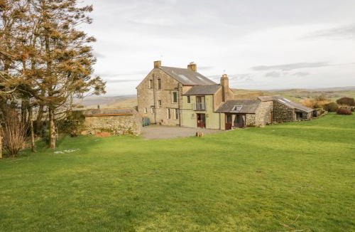 Ulverston House | Groffa Crag Farmhouse