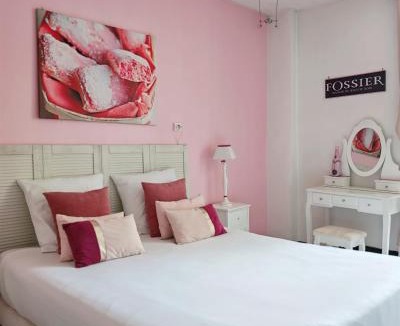Epernay Apartment | Groom Epernay - Jacuzzi & Champagne