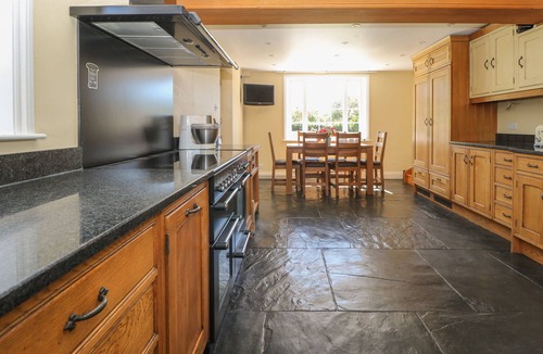 Kingsley Cottage | Groomes Country House